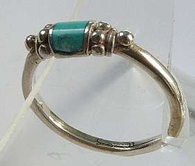 VINTAGE STERLING SILVER RING,BEAUTIFUL