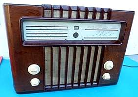 ART DECO - BIG RADIO "HIS MASTERS VOICE, 5100 ". EARLY SERIAL NO 356 !GREAT PIECE!