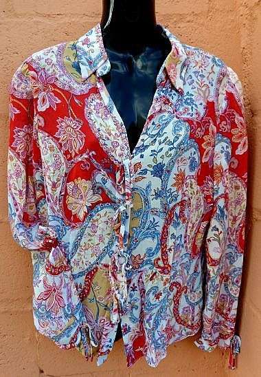 AS NEW, HIGH QUALITY SUMMER BLOUSE, EXCELLENT CONDITION.SIZE MEDIUM
