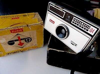 KODAK INSTAMATIC 104 CAMERA