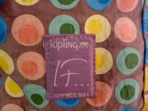 STUNNING, ORIGINAL KIPLING BAG, GROSS OVER OPTIONAL HANDLE. STYLISH BAG