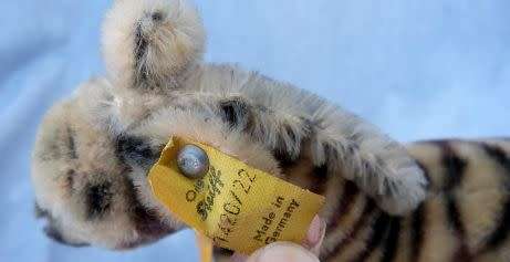 VINTAGE STEIFF ZEBRA, AS NEW. COMES WITH ALL LABELS.