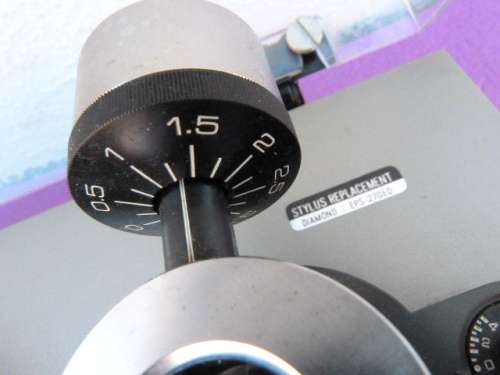 TECHNICS TURNTABLE. SL-20. F-G-SERVO PLAYER