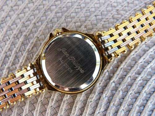 JEAN PHILIPPE, AL 2005, QUARTZ. GORGEOUS LADIES WATCH IN EXCELLENT CONDITION