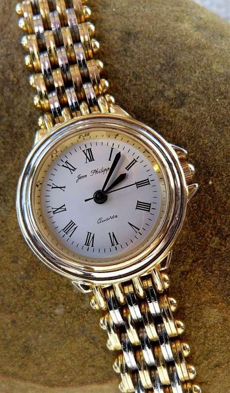 JEAN PHILIPPE, AL 2005, QUARTZ. GORGEOUS LADIES WATCH IN EXCELLENT CONDITION