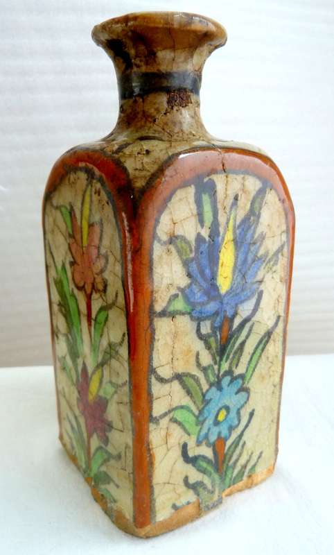 Iznik Pottery Persian Qajar Dynasty Vase 15-17th Century