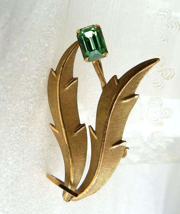 DCE Vintage 1/20 14 KT GF Leaf Brooch, Signed