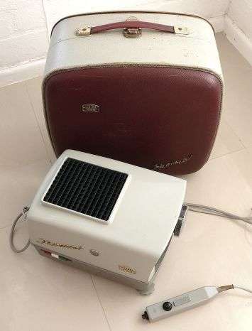 ZEISS IKON "IKOMAT" SLIDE PROJECTOR,MADE IN GERMANY,WORKING