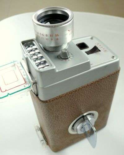 BROWNIE AUTOMATIC MOVIE CAMERA;WORKING; WITH LEATHERCASE BOX AND MANUAL.NYC.USA