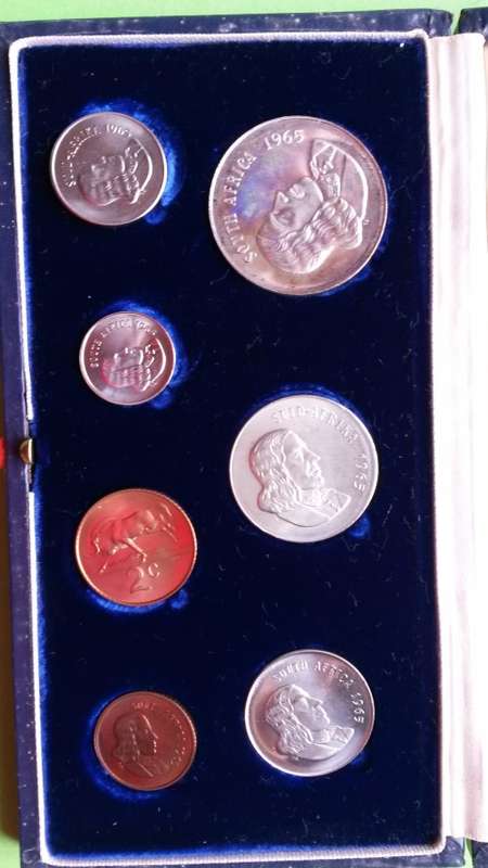 1965 YEAR SOUTH AFRICA PROOF SET. WITH SILVER R1 COIN