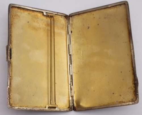 Sterling Silver Cigarette Case Hallmarked Birmingham 1946 (195.2g)