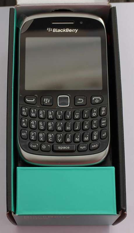 BlackBerry Curve 9320 (Black) Brand New