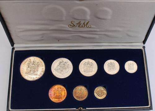 1983 Short Proof Set with Silver R1 in Blue SA Mint Box