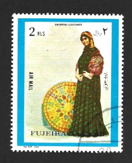1972 FUJEIRA WOMAN COSTUMES