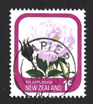 1975-79 NEW ZEALAND GARDEN ROSES