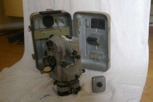 Nikon Theodolite with tripod and Staff