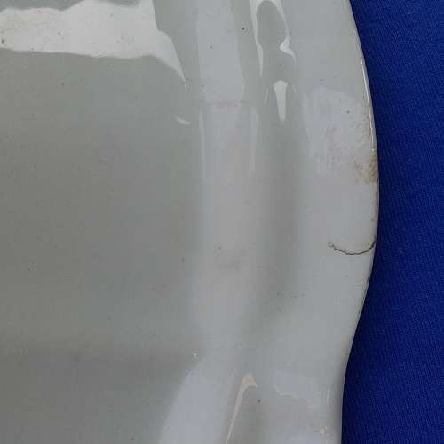 1 large `Delfts Blauw` hand painted fruit bowl and 3 small Delft plates. Please read description.