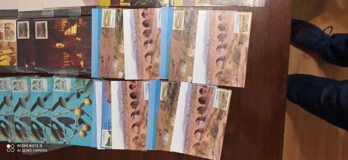 31 postcard sets and 11 singles. Please read description