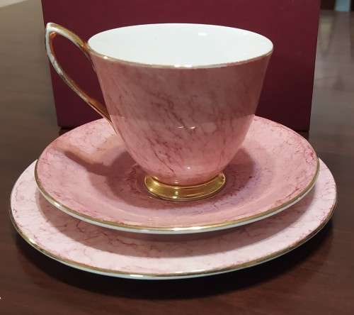 Royal Albert Gossamer