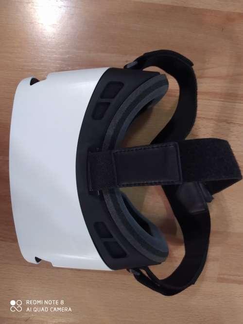 VR One Plus virtual reality headset