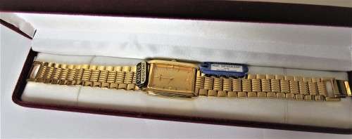 SEIKO SUPER SLIM LADIES/GENTS Gold Watch