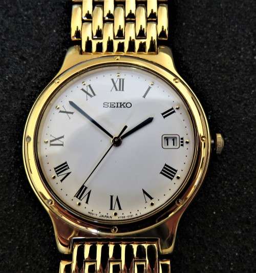 SEIKO SUPER SLIM LADIES Gold Watch