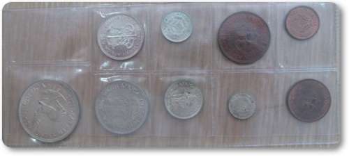** 1958 UNCIRCULATED COIN SET ** STARTING @ R1