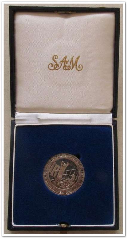 **1986 YEAR OF DISABLED** PROOF SR1 !! IN ORIGINAL BOX !! STARTING @ R1