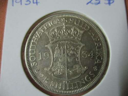 1934 Half Crown - Excellent coin  - Judge condition as per photo
