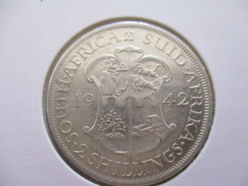 1942 2 shillings  - Excellent coin  - Judge condition as per photo