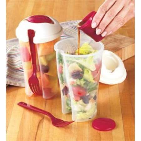Salad To Go and Stays Fresh