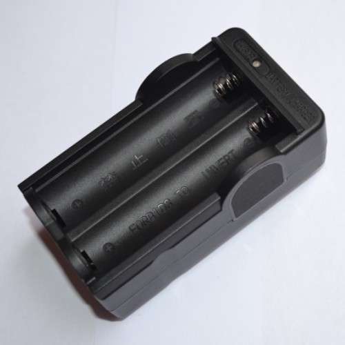 18650 Travel Charger