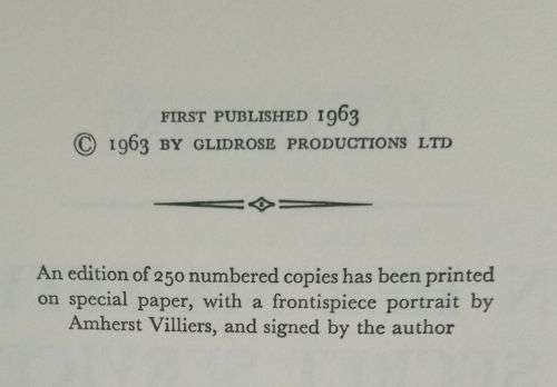 On Her Majesty's Secret Service - Ian Fleming
