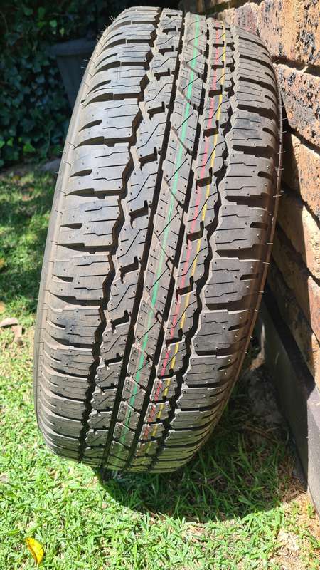 Toyota Fortuner Rim & Tyre Bridgestone 265/65R17