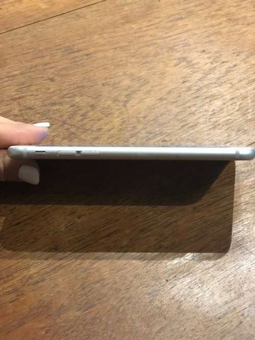 IPHONE 6S 128GIG with box and charger