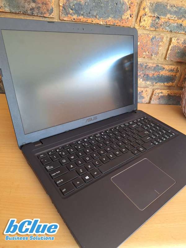 ASUS Laptop 15 - X543M Celeron 4GB 256GB SSD 15.6` Notebook - Star Grey