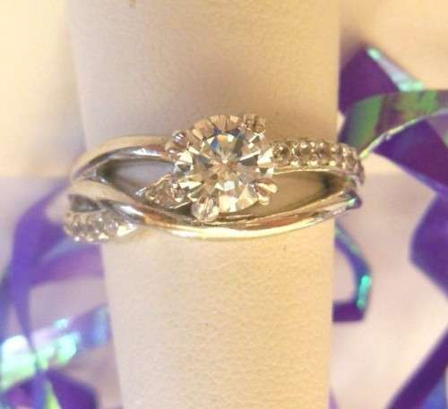 Entwined CZ Costume Ring -size 8