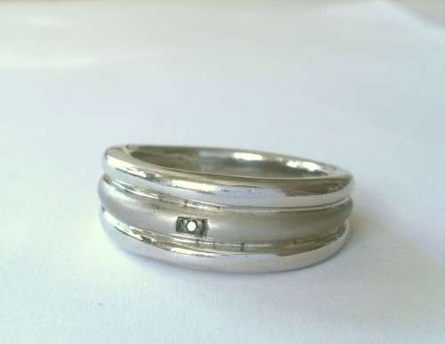 Men`s Band with Part Satin Finish in Silver- Size U