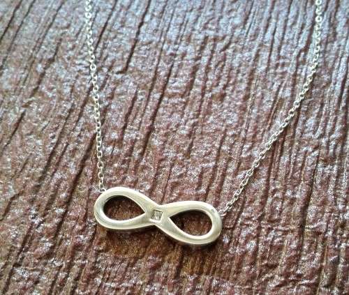 *CD DESIGNER JEWELRY* 0.1ctw Natural Diamond Infinity Pendant with Chain in Silver