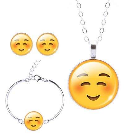 **EMOJI JEWELLERY**Smiling Emoji Bracelet, Earring and Pendant Set