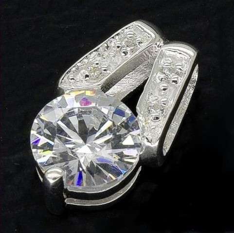925 Sterling Silver  2.5ct CZ Pendant