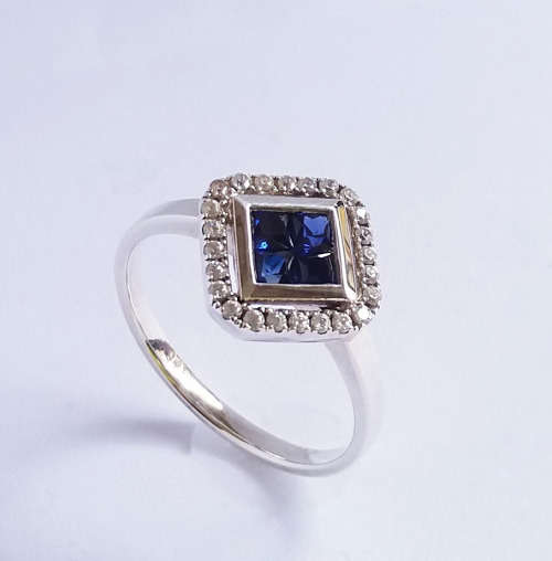 **CD DESIGNER JEWELRY** Simulated Sapphire and Diamond ring in Silver- Size 8.5