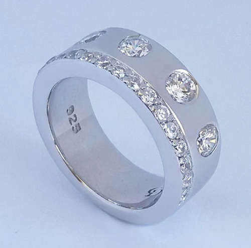 *CD DESIGNER JEWELRY* 1.30ctw CZ Broad Silver Band