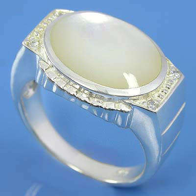 925 Sterling Silver Mother of Pearl Dress Ring Size 8