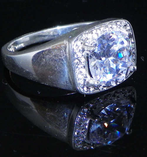 925 Sterling Silver 4ctw Halo Ring- Size 7.25