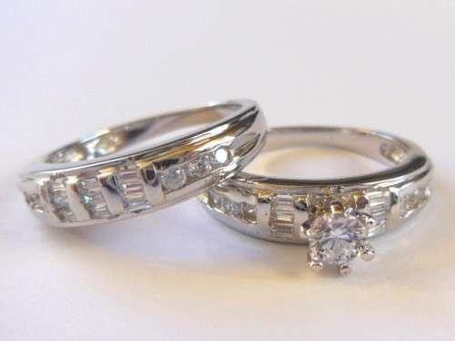 0.40ct Solitaire CZ with band in Silver- Size 7/ 8