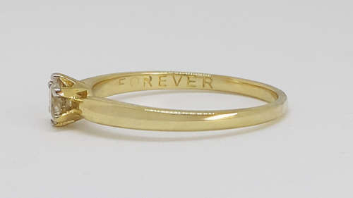 0.34ct Diamond ring in 9K Yellow Gold