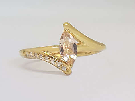 *CD DESIGNER JEWELRY** 0.54ctw Morganite Split Band Silver, Gold Finish Ring