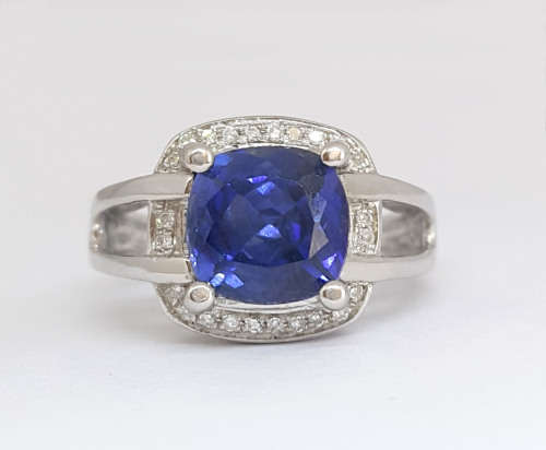 3.38 ct Syn.Sapphire and Diamond Ring in 14k White Gold