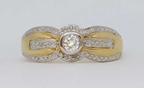 0.14ct Diamond ( EGL Certified) Ring in 9K Yellow Gold